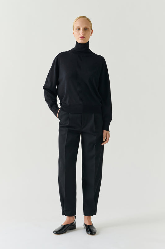 Maglione Nord - Lana Merino Nera Colletto a Collo Alto Oversize - Soeur