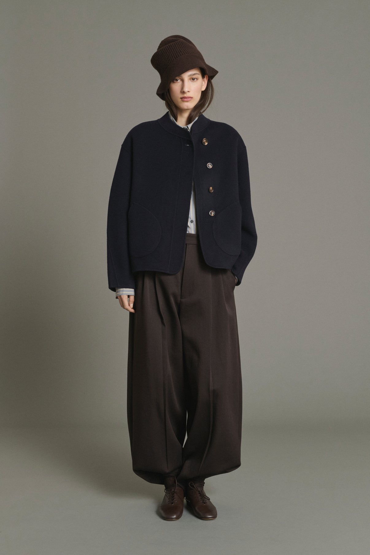 Manteau Windsor - Deep Navy Laine Court Femme - Soeur vue 5